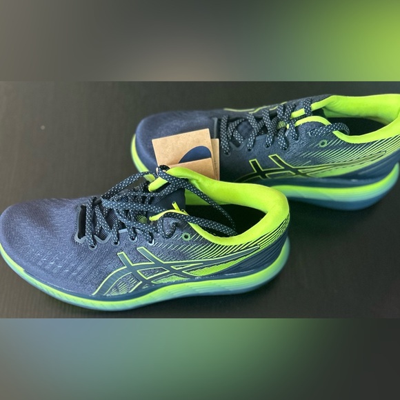 ASICS - Mens 8.5 - Dark Blue and neon green - NEW main image 6